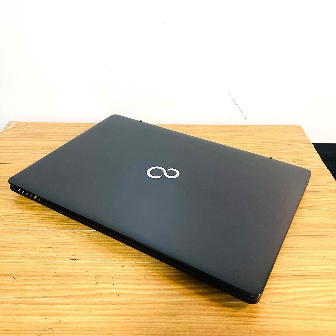 富士通ノートパソコン大容量750ギガ　カメラWin11オフィスDVD