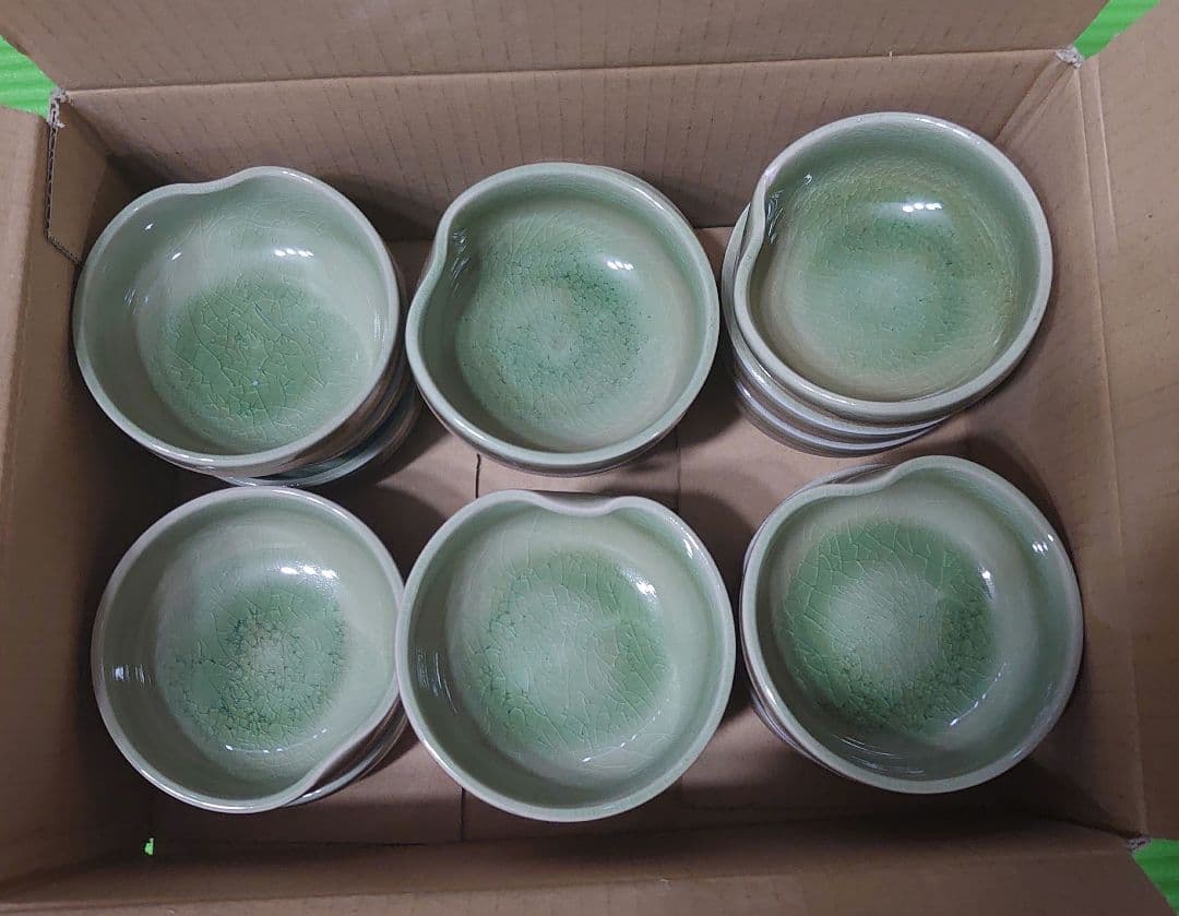 たち吉　陶器　青磁　小鉢80個セット 業務用