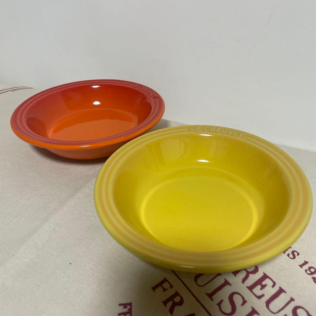 《新品》LE CREUSET ラウンドディッシュ 2個セセット ①