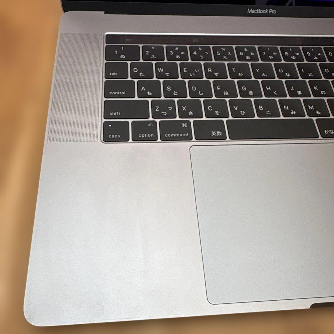 [ジャンク]MacBook Pro 15インチ2016 i7 16GB