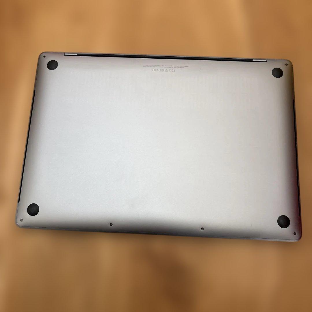 [ジャンク]MacBook Pro 15インチ2016 i7 16GB