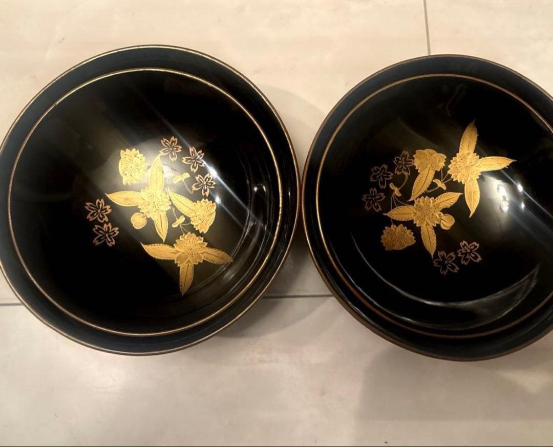 アンティーク金彩と貝の螺鈿模様の蝶々とお花が芸術的で絢爛豪華な木製輪島お椀2客