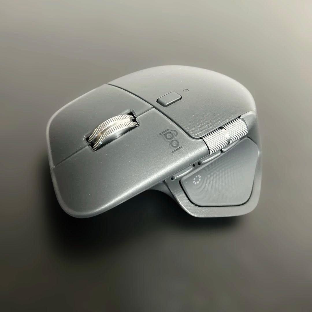 Logicool MX MASTER 4　ケース付き