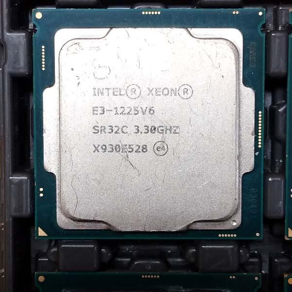 KN65-25ジャンクIntel E3-1225V2/V3/V5 1268LV3