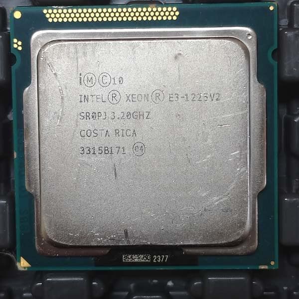 KN65-25ジャンクIntel E3-1225V2/V3/V5 1268LV3