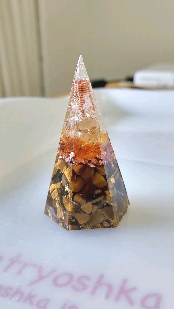 感謝セール、6cm六角錘幅狭めオルゴナイト、限定K24金箔入り、ザ・金運！