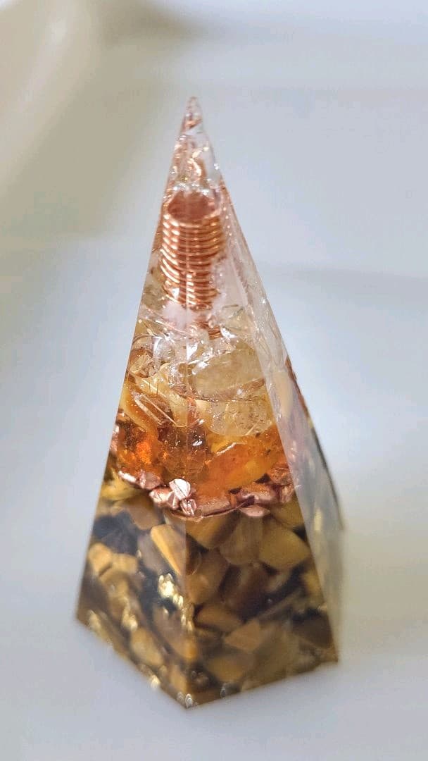 感謝セール、6cm六角錘幅狭めオルゴナイト、限定K24金箔入り、ザ・金運！