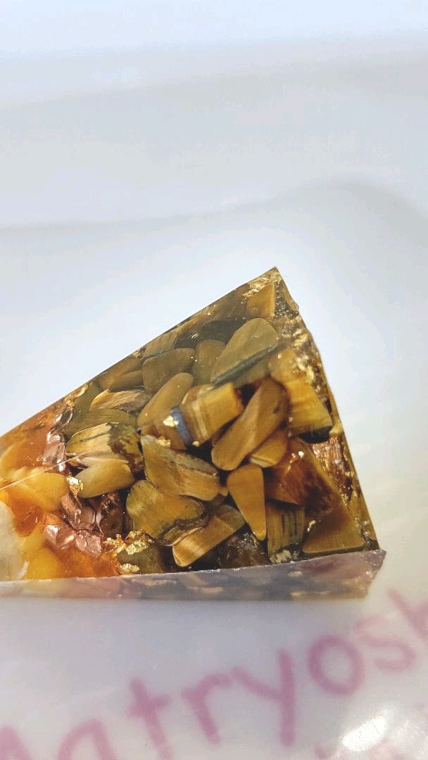 感謝セール、6cm六角錘幅狭めオルゴナイト、限定K24金箔入り、ザ・金運！