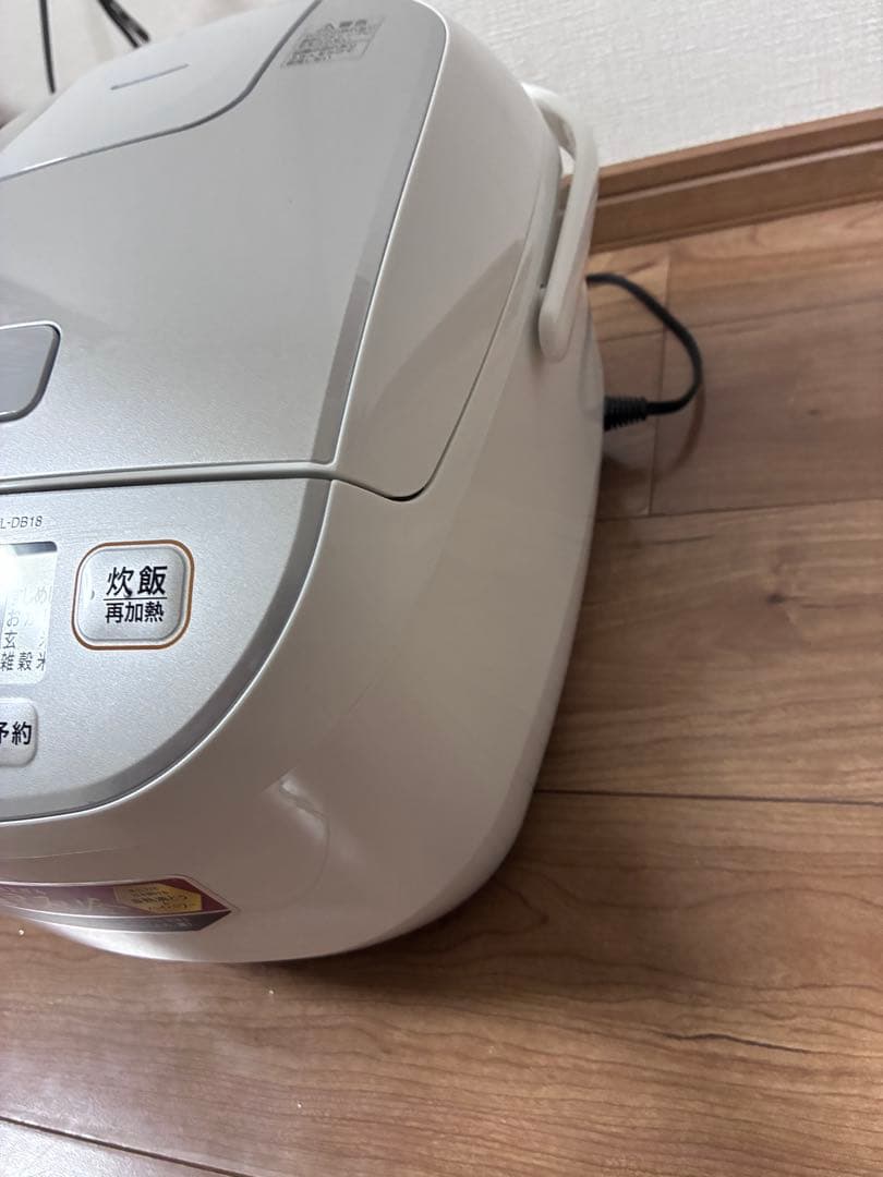 数回使用のみ　美品　象印 炊飯ジャー　2024年製　NL-DB18 黒厚釜