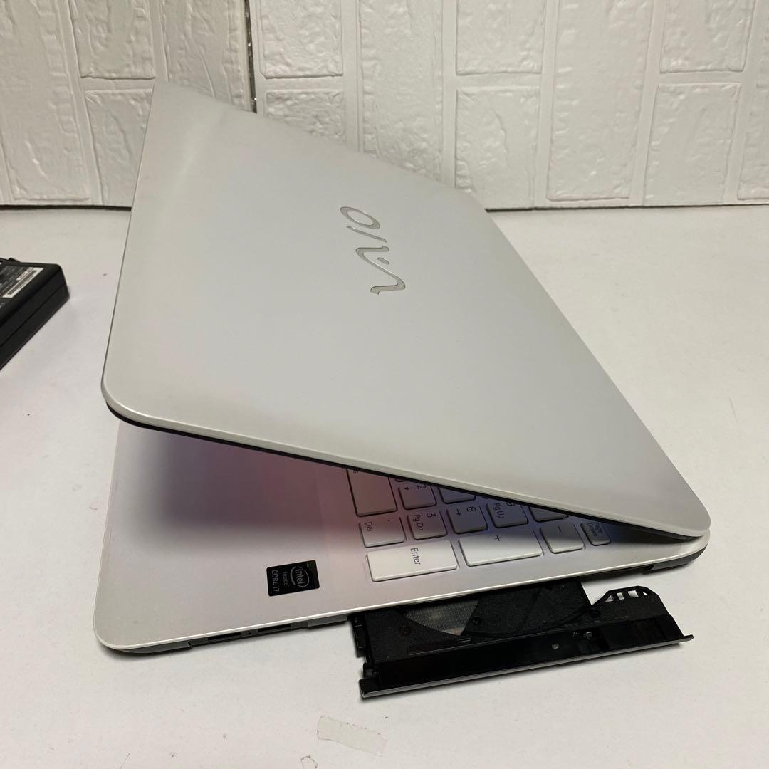 Windows11Corei7メモリ16GBSSD500GB SONYタッチPC