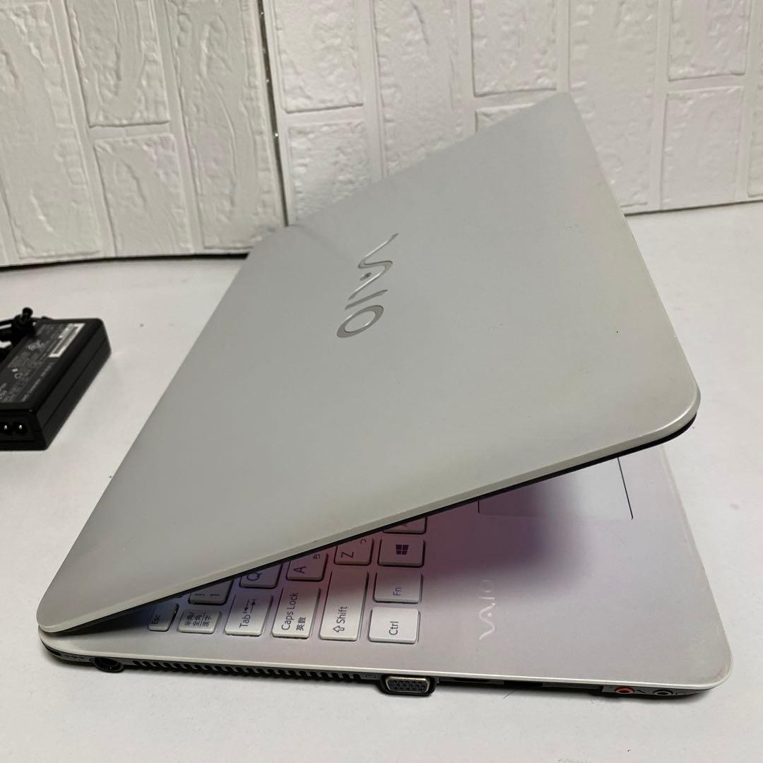 Windows11Corei7メモリ16GBSSD500GB SONYタッチPC