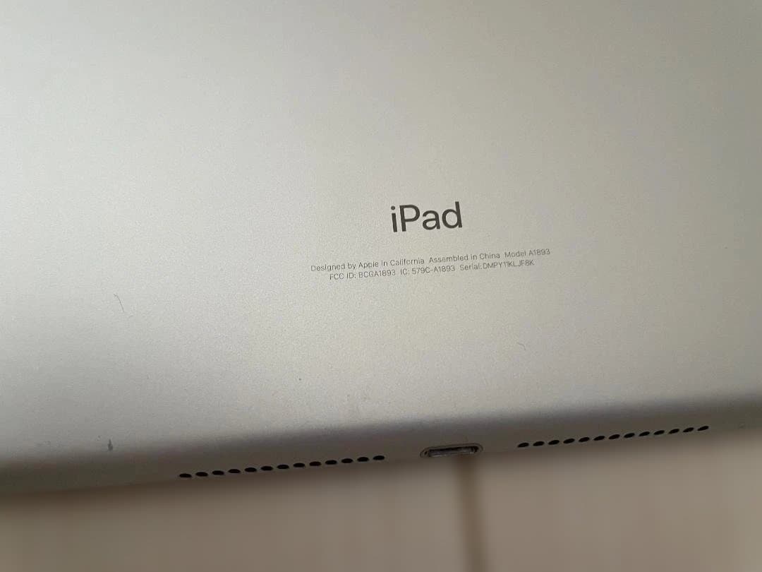 Apple iPad 第6世代 32GB