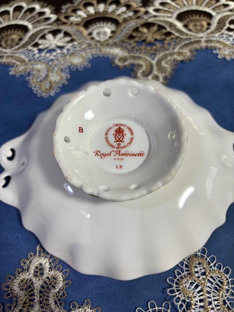 ロイヤルクラウンダービー ロイヤルアントワネット　スモールトレイ