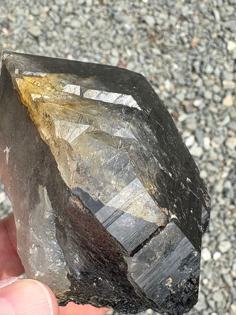 【匿名発送】リーベカイト内包ザギマウンテンクォーツ