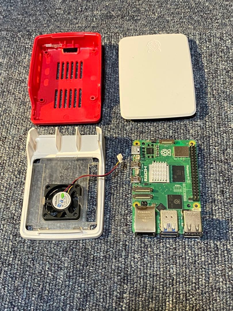 Raspberry Pi 5 8GB（純正ケース・電源アダプタ付き）