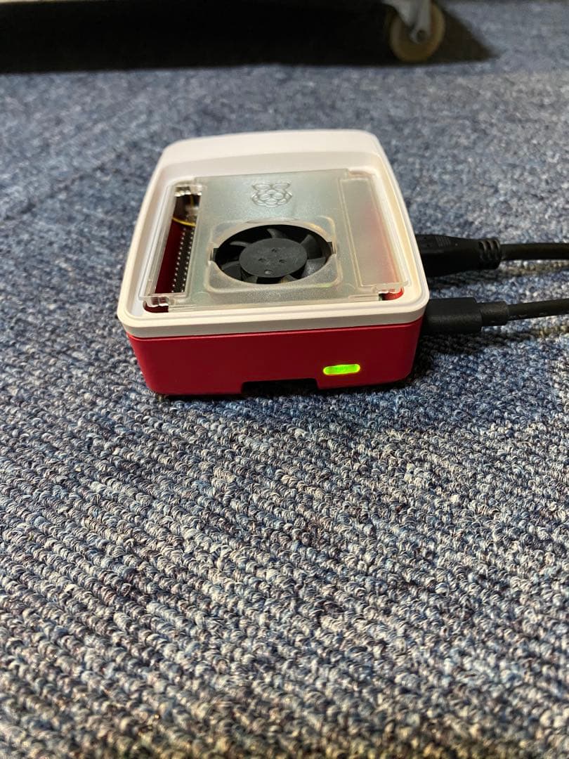 Raspberry Pi 5 8GB（純正ケース・電源アダプタ付き）