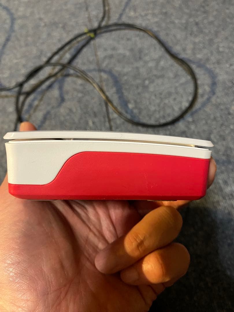 Raspberry Pi 5 8GB（純正ケース・電源アダプタ付き）