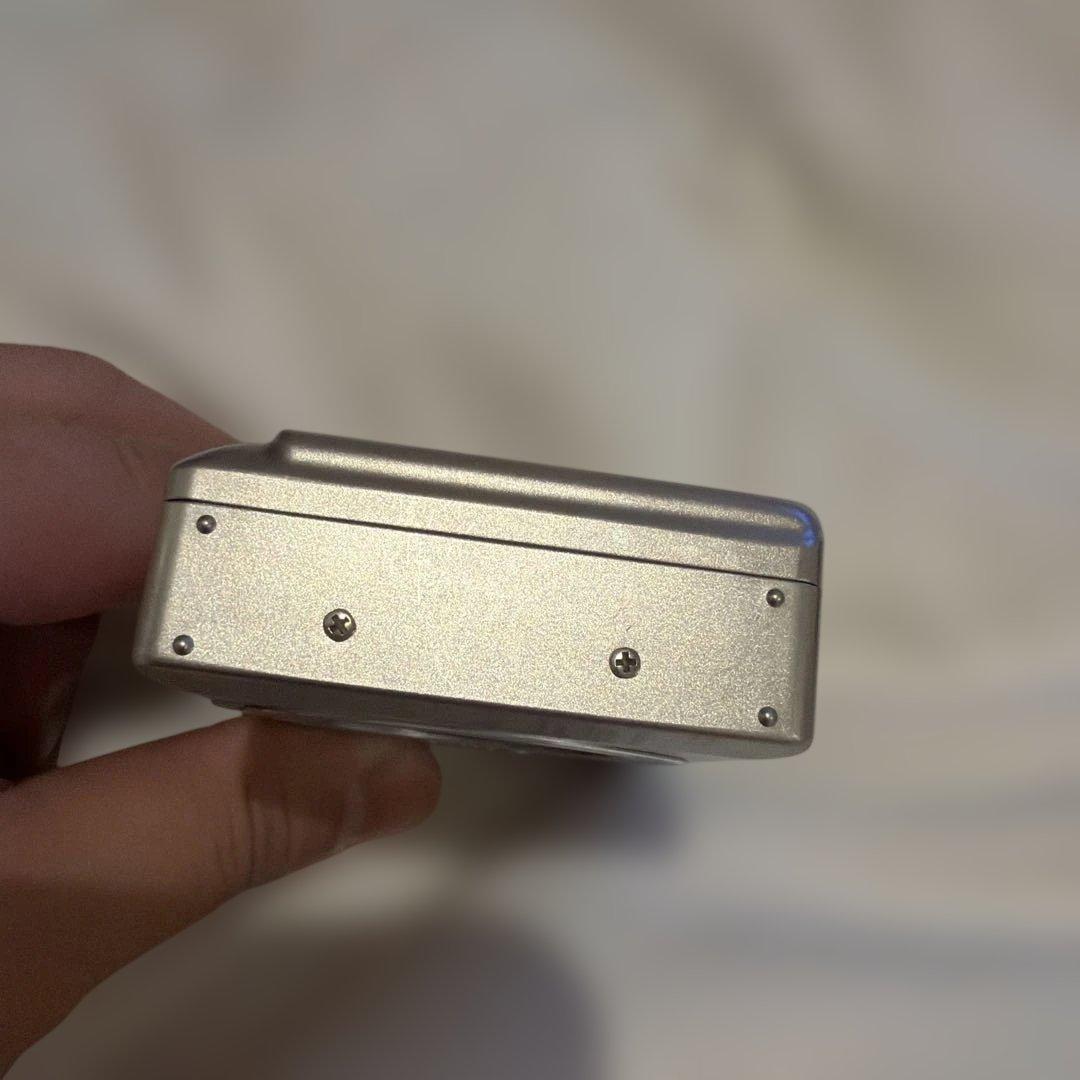 美品　canon&キャノン　ixy70 デジタルカメラ