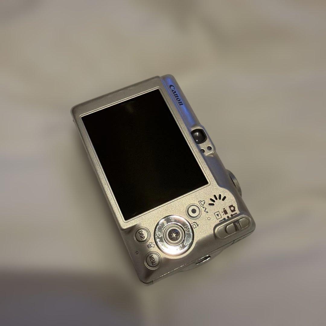 美品　canon&キャノン　ixy70 デジタルカメラ