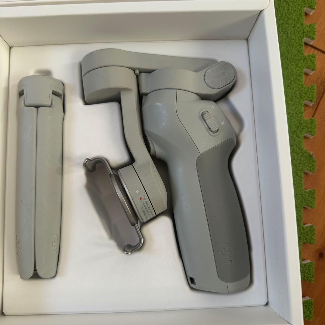 DJI OM 4（スマホ用ジンバル／マグネット式）国内正規品