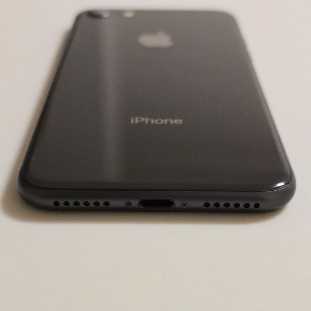 【美品】Apple　iPhone8　64gb グレイ　ブラック　バッテリー94%