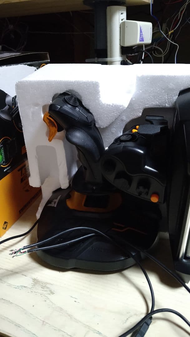 スラストマスターt16000M フライトスティック　ジャンク　&スロットルレバー