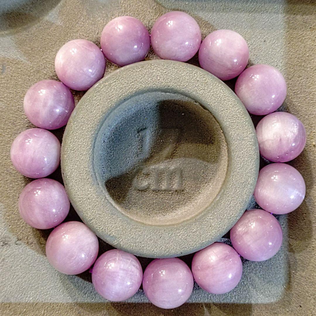 ★大粒！ラベンダークンツァイト 14.5ミリ珠 ブレスレットA(SA)