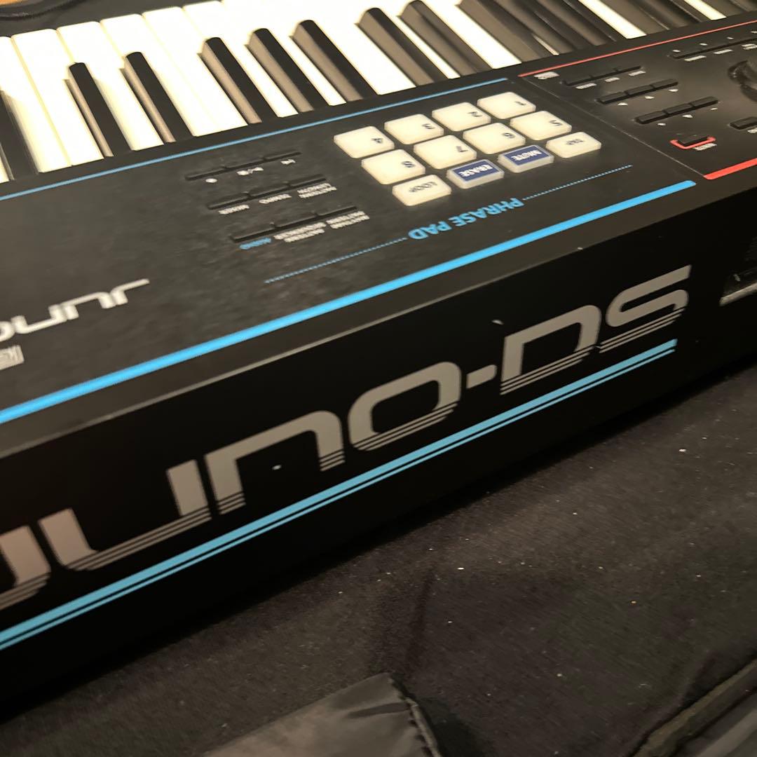 Roland JUNO-DS88 シンセサイザー ペダル付き 電子ピアノ