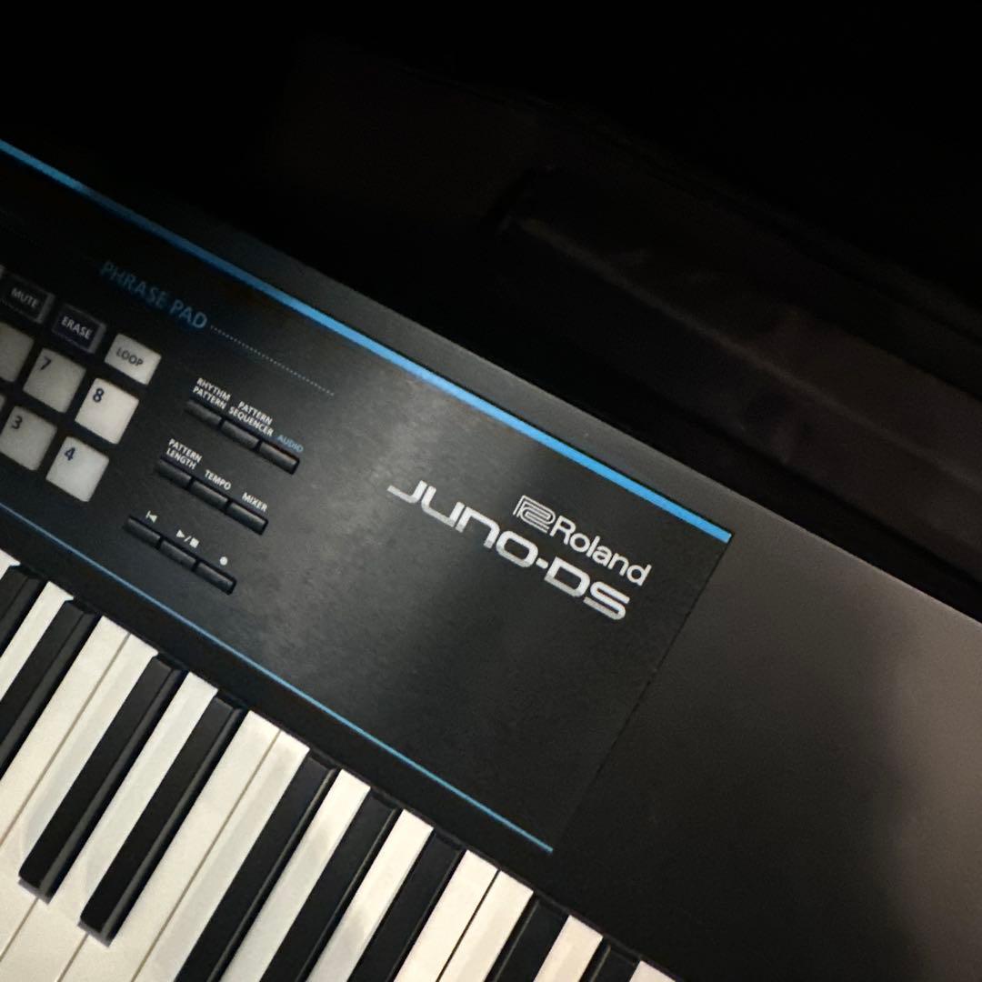 Roland JUNO-DS88 シンセサイザー ペダル付き 電子ピアノ