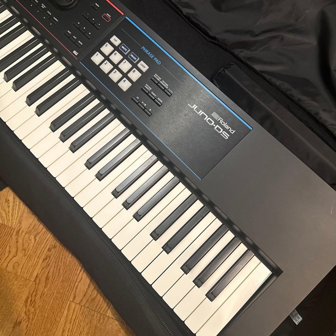 Roland JUNO-DS88 シンセサイザー ペダル付き 電子ピアノ
