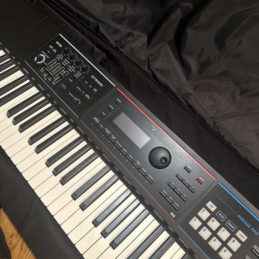 Roland JUNO-DS88 シンセサイザー ペダル付き 電子ピアノ
