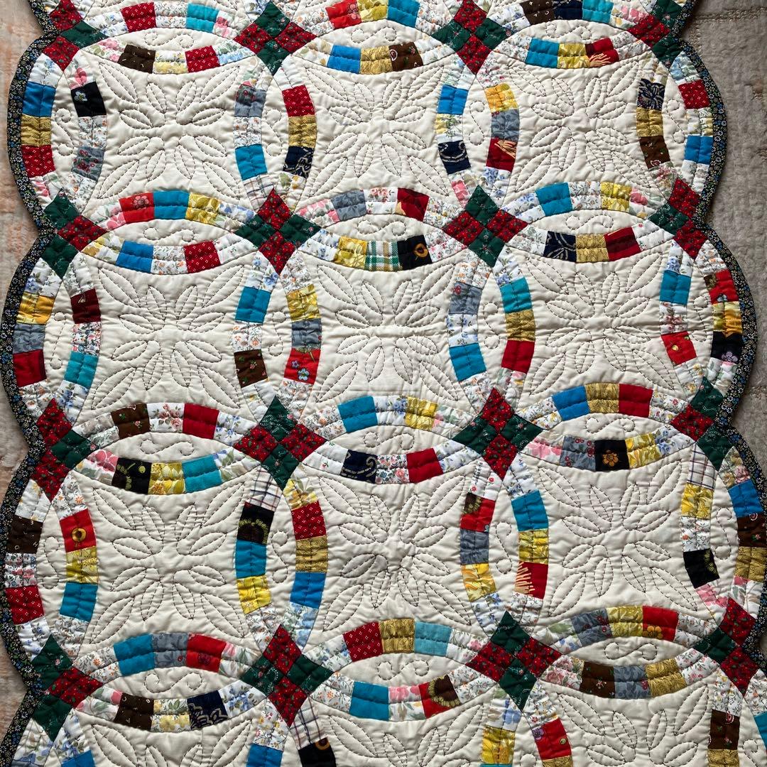 カラフルな手縫いキルト 約120cm x 80cm