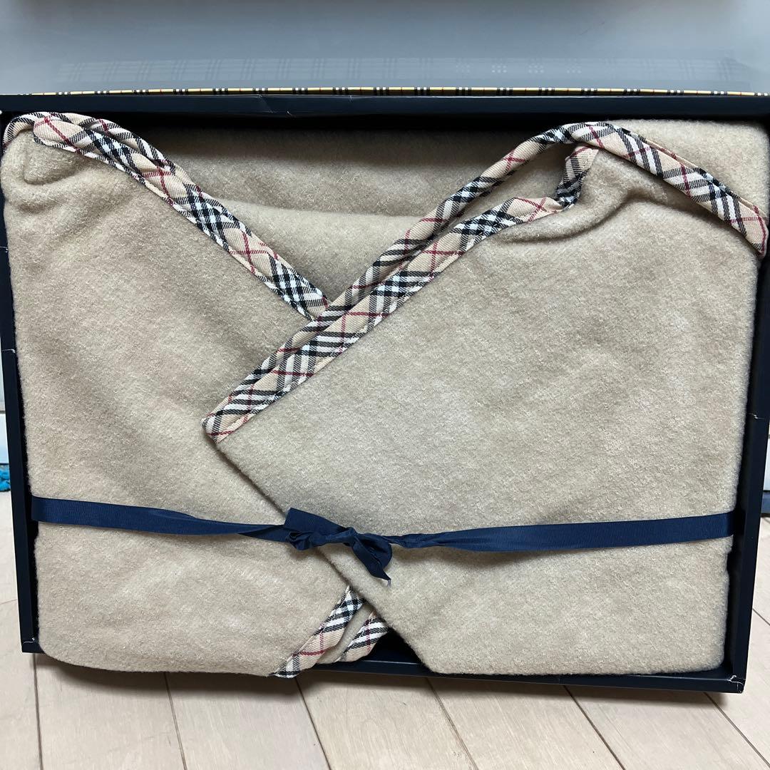 BURBERRYルームケット・ひざ掛け　　　ブランケット