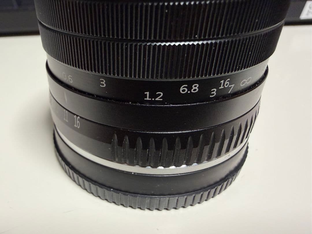 Neewer 35mm F1.2 Sony Eマウント用