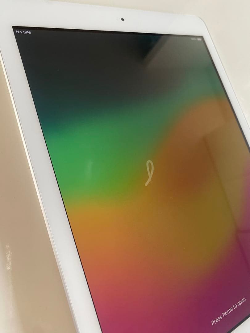 iPad本体 iPad Wi-Fi cellular 128GB silver