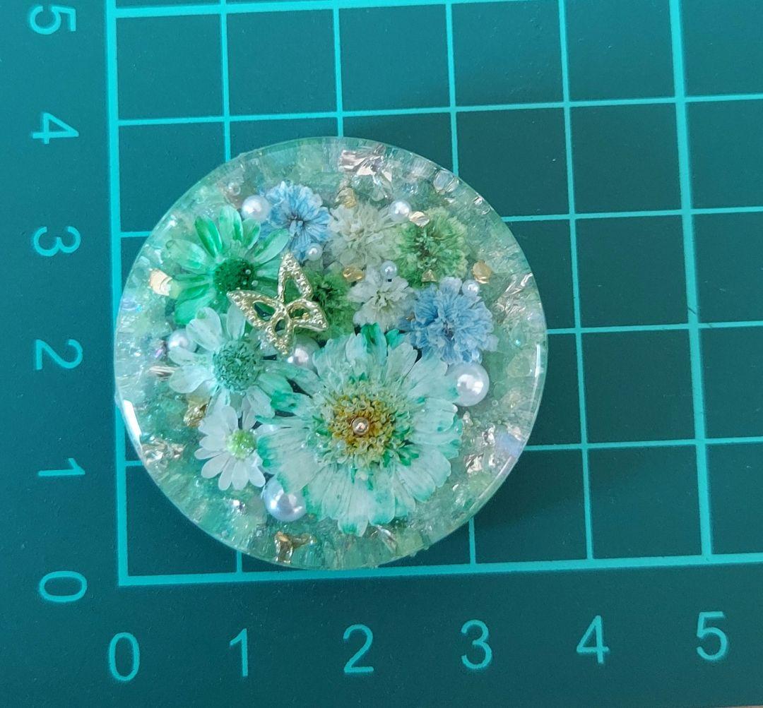 【1720】レジン　マトリカリア　ヘアゴム　ポニーフック　ブロ―チ　ハンドメイド