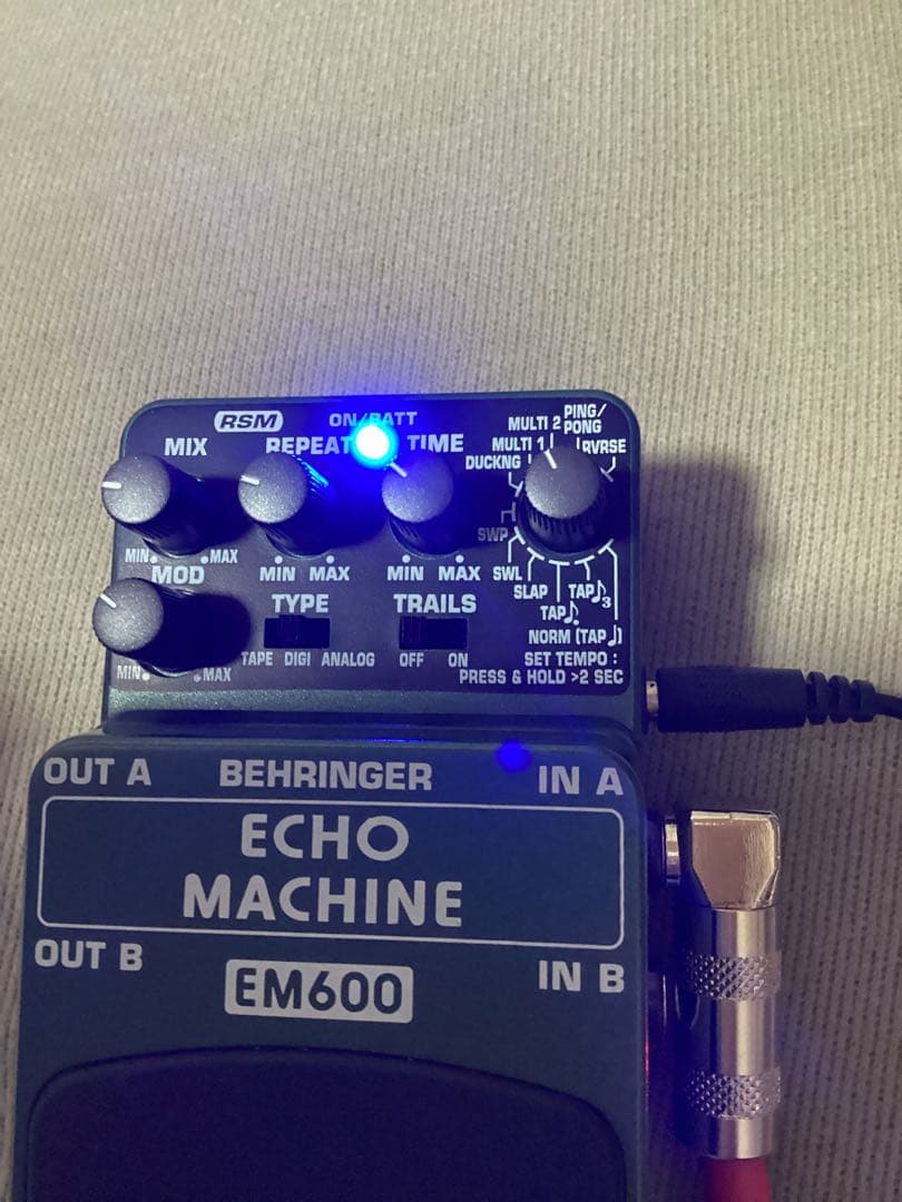 レア BEHRINGER ECHO MACHINE EM600 エフェクター