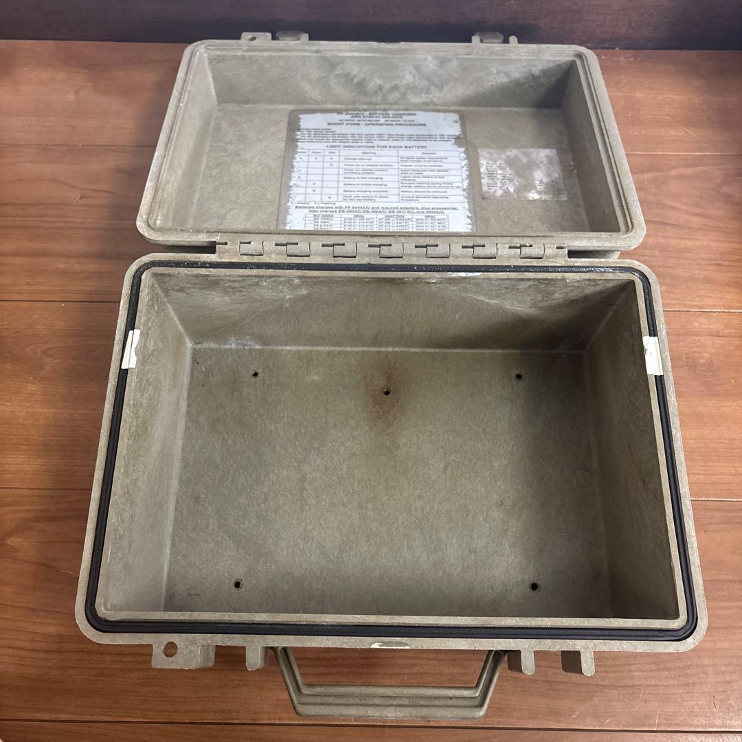 米軍　MELMAT ハードケース バッテリーボックス　送料無料　①