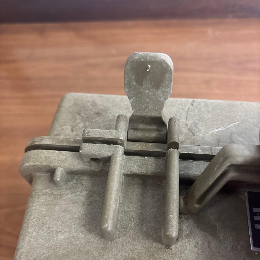 米軍　MELMAT ハードケース バッテリーボックス　送料無料　①