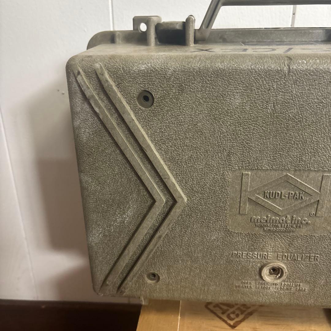 米軍　MELMAT ハードケース バッテリーボックス　送料無料　①