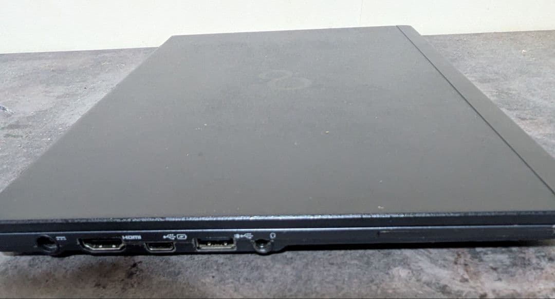 富士通 13.3インチ ノートPC