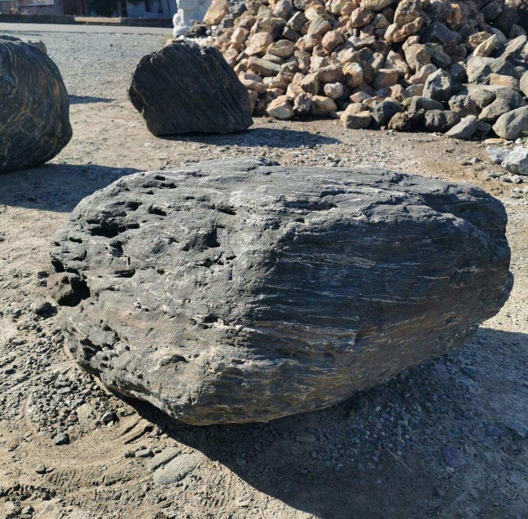 福島産　鮫川石　250キロ　庭石　鑑賞石 石　庭　坪庭　ガーデニング