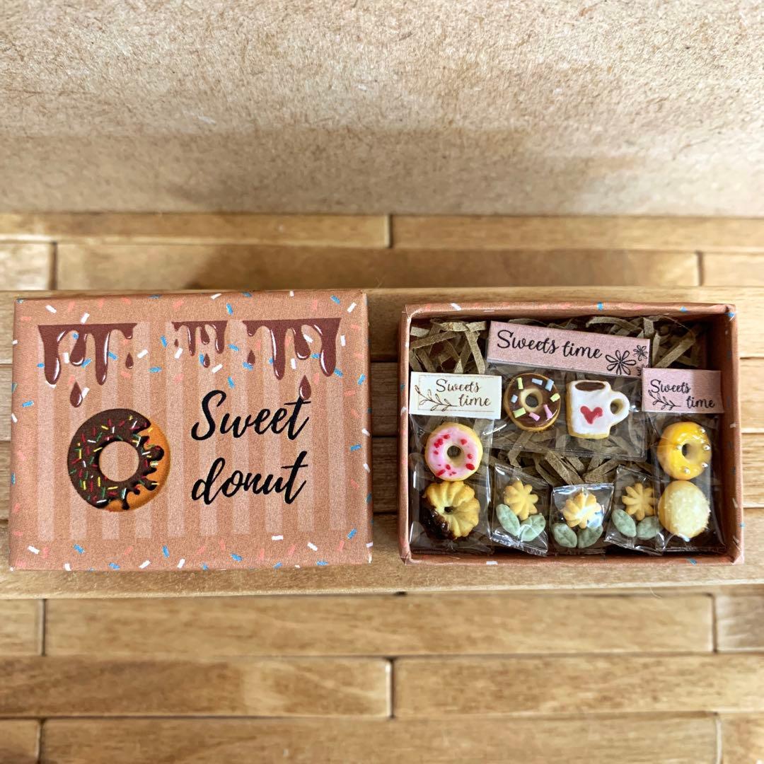 【受注販売】ドーナツクッキーBOX   ミニチュアスイーツ　ミニチュアクッキー
