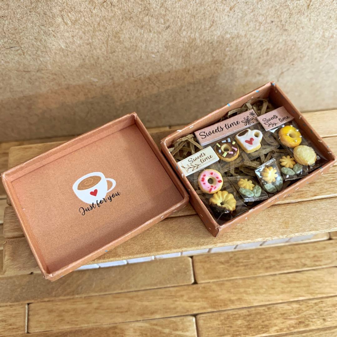 【受注販売】ドーナツクッキーBOX   ミニチュアスイーツ　ミニチュアクッキー