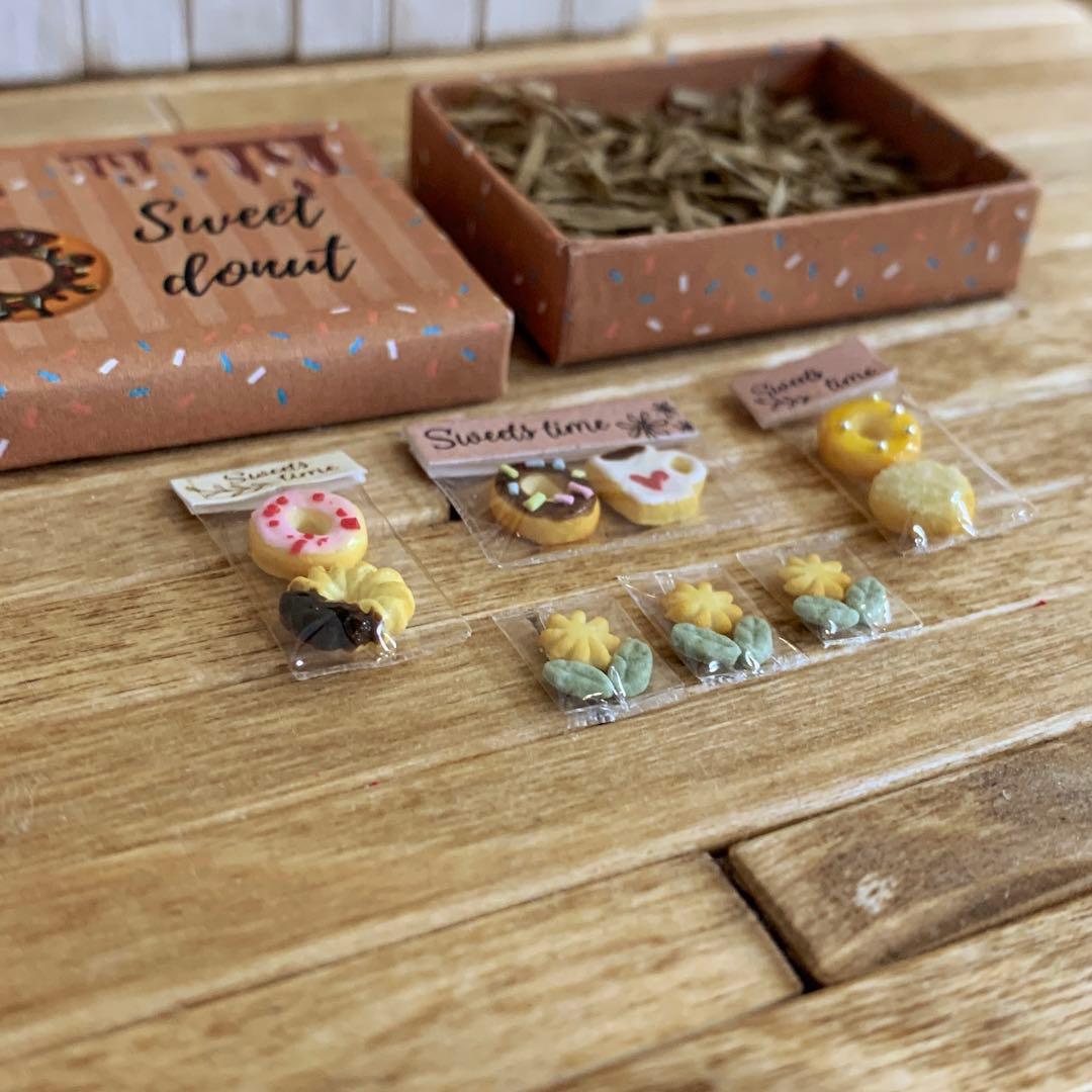 【受注販売】ドーナツクッキーBOX   ミニチュアスイーツ　ミニチュアクッキー