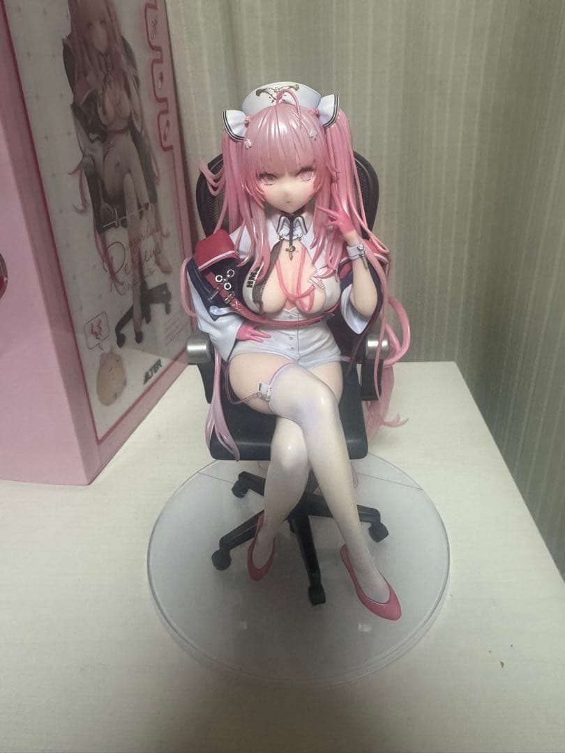 パーシュース 1/7フィギュア　アルター