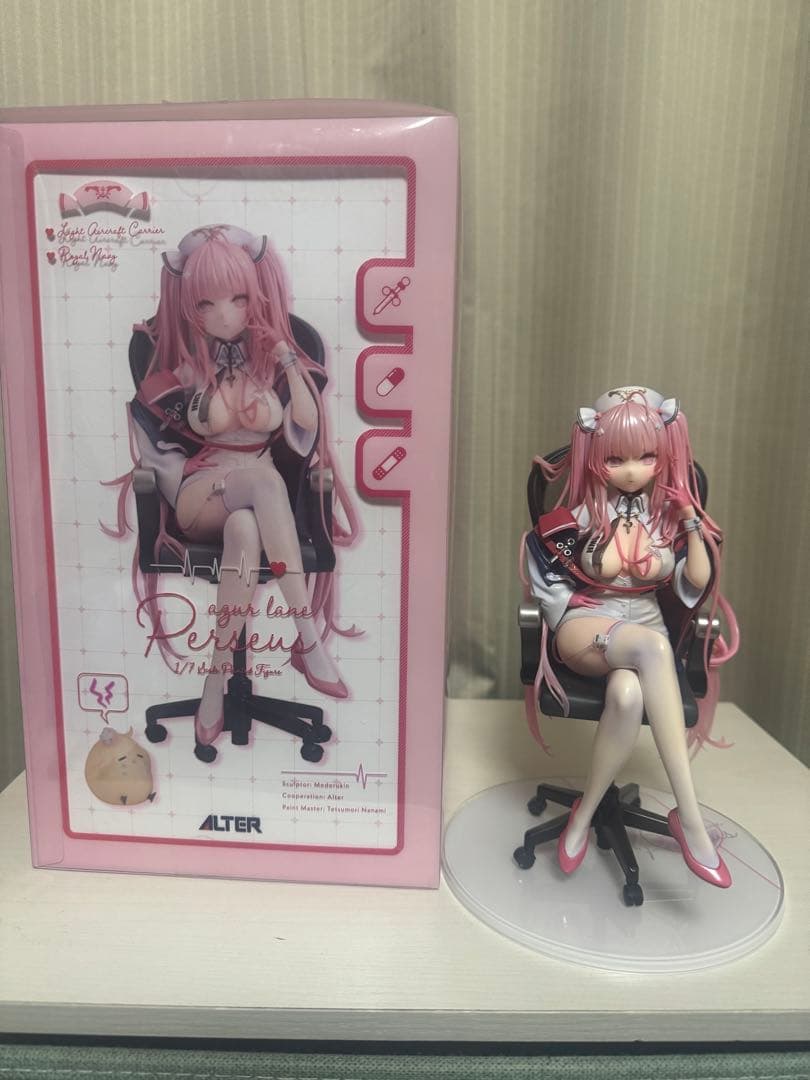 パーシュース 1/7フィギュア　アルター