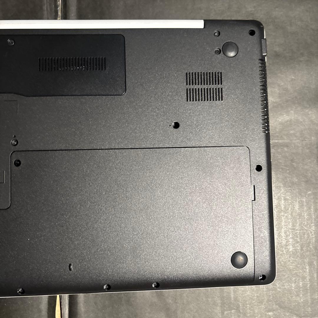 FujitsuノートPC FMVA42YW LIFEBOOKシリーズ ジャンク⭐︎