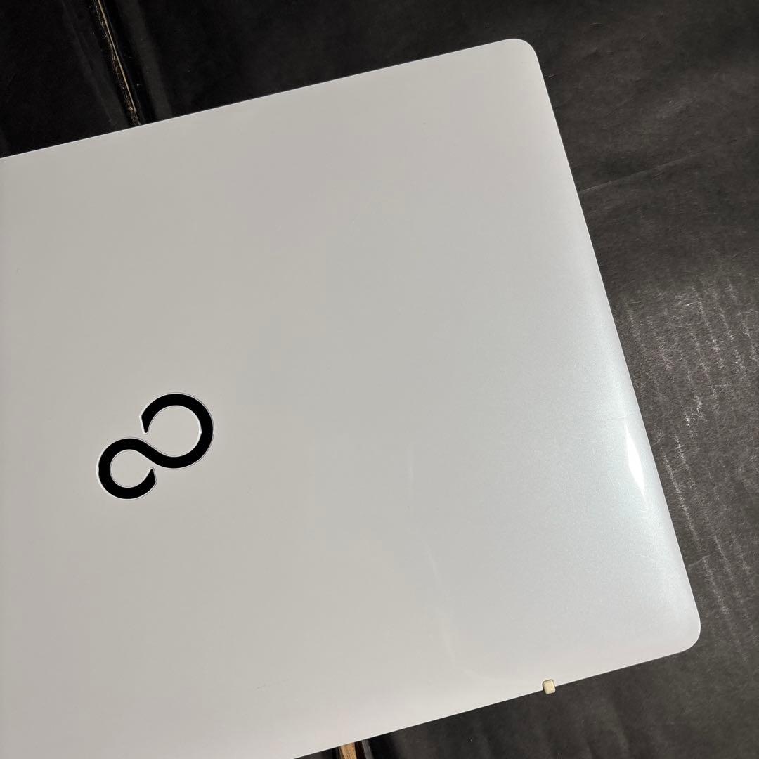 FujitsuノートPC FMVA42YW LIFEBOOKシリーズ ジャンク⭐︎