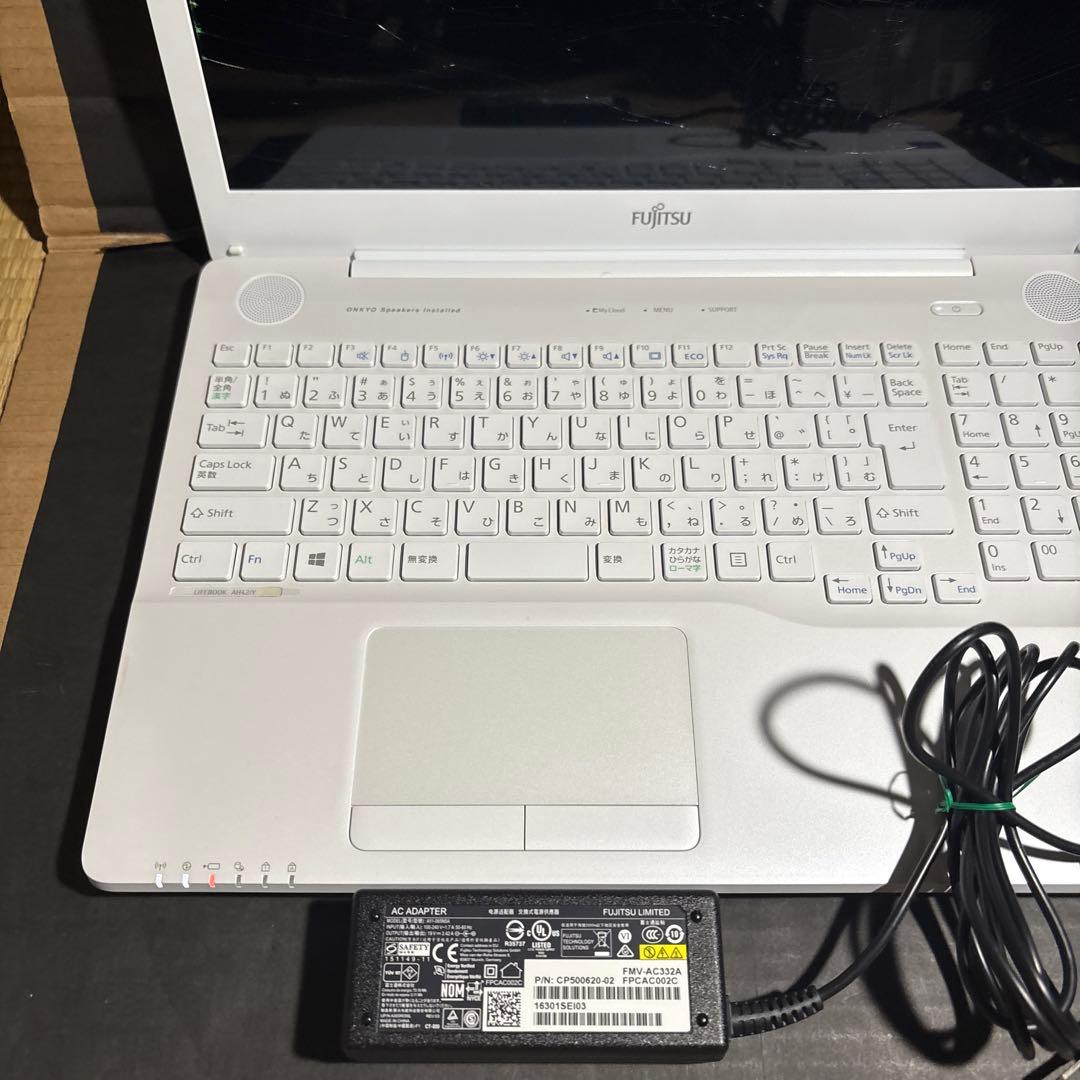 FujitsuノートPC FMVA42YW LIFEBOOKシリーズ ジャンク⭐︎
